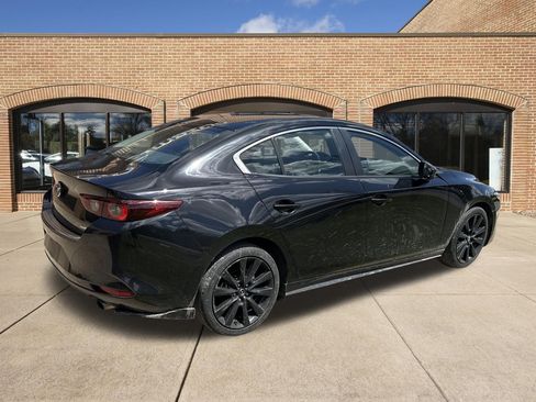 Used 2024 MAZDA MAZDA3 s FWD image 3