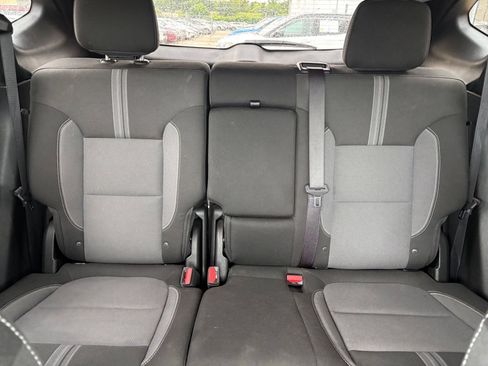 Used 2025 Chevrolet Blazer LT FWD image 40