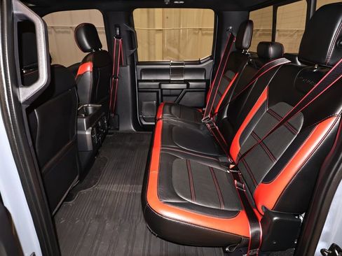 Used 2019 Ford F150 Lariat w/ Equipment Group 502A Luxury AWD/4WD image 16