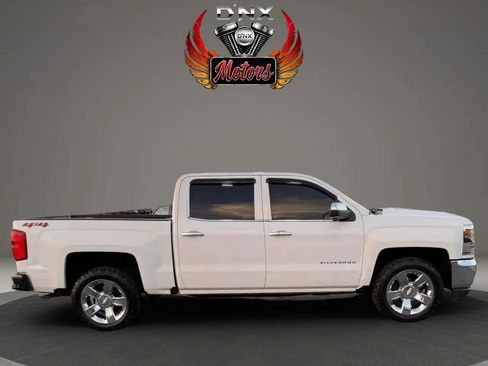 Used 2018 Chevrolet Silverado 1500 LTZ w/ Sport Package AWD/4WD image 6