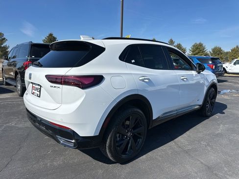 Used 2024 Buick Envision Sport Touring image 9