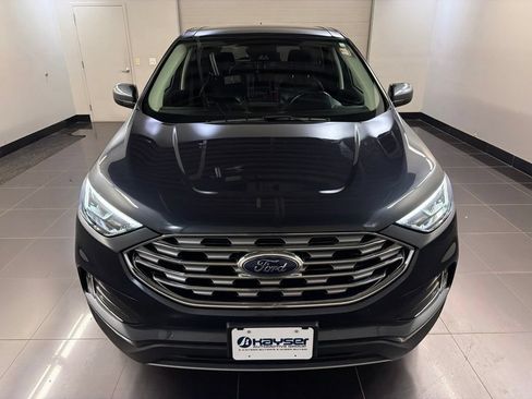Certified 2022 Ford Edge SEL w/ Convenience Package AWD/4WD image 2