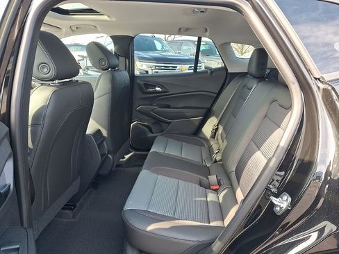 New 2026 Chevrolet Trax LT w/ Sunroof Package image 5