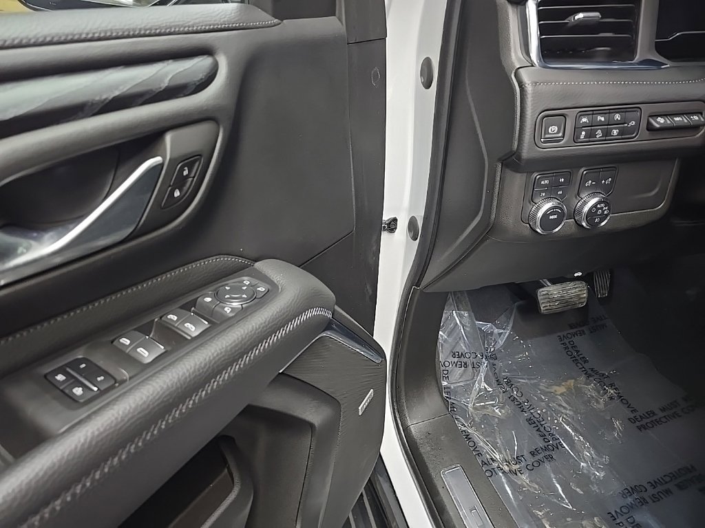 Used 2022 GMC Yukon Denali AWD/4WD image 30