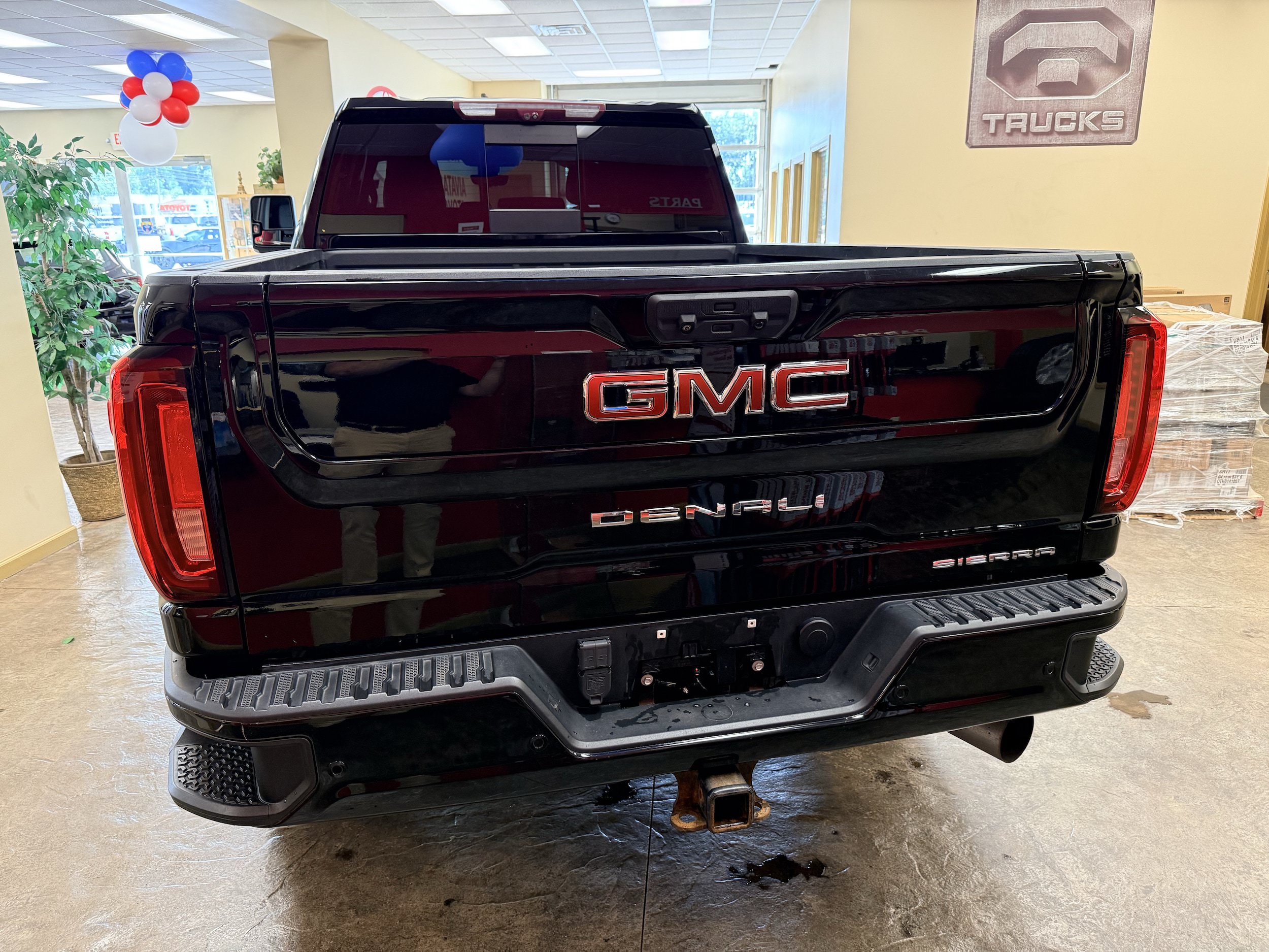 Used 2022 GMC Sierra 3500 Denali w/ Denali Ultimate Package AWD/4WD image 17