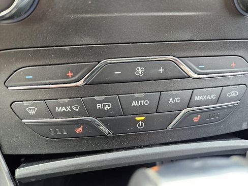 Used 2015 Ford Edge SEL w/ Equipment Group 201A image 56