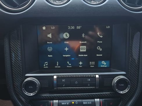 Used 2016 Ford Mustang Shelby GT350 w/ Technology Package image 20