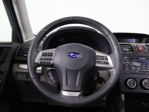 Used 2014 Subaru Forester 2.5i Limited image 32