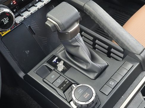 New 2026 Toyota 4Runner Limited image 19