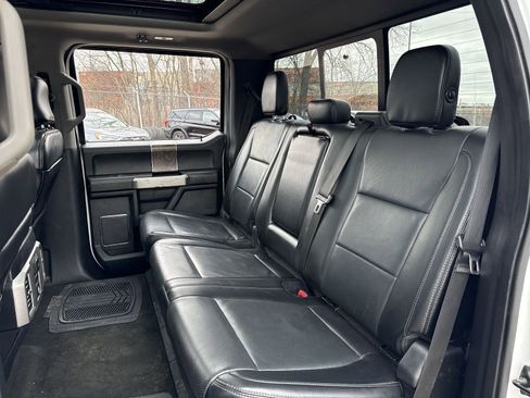 Used 2017 Ford F250 Lariat w/ Lariat Ultimate Package AWD/4WD image 28