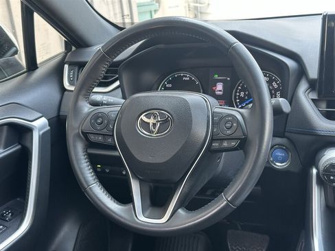 Used 2022 Toyota RAV4 SE w/ Convenience Package AWD/4WD image 5