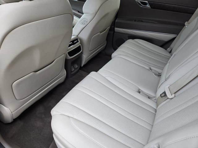 Used 2024 Genesis GV80 2.5T AWD/4WD image 21