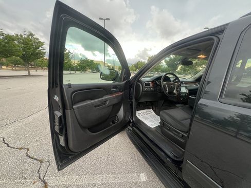 Used 2012 Chevrolet Tahoe LS AWD/4WD image 19