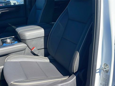 New 2026 GMC Yukon Elevation image 10