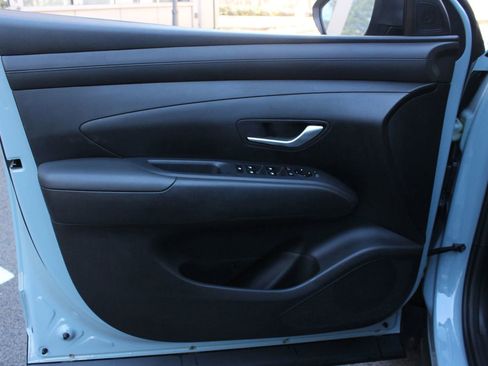 Used 2025 Hyundai Santa Cruz SE image 15