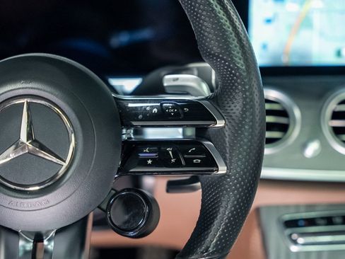 Used 2022 Mercedes-Benz E 53 AMG 4MATIC Sedan w/ Driver Assistance Package image 34