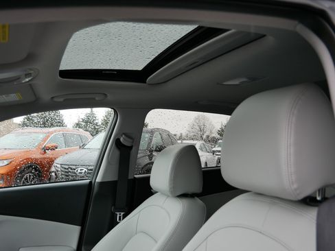 Certified 2023 Hyundai Kona Limited image 21