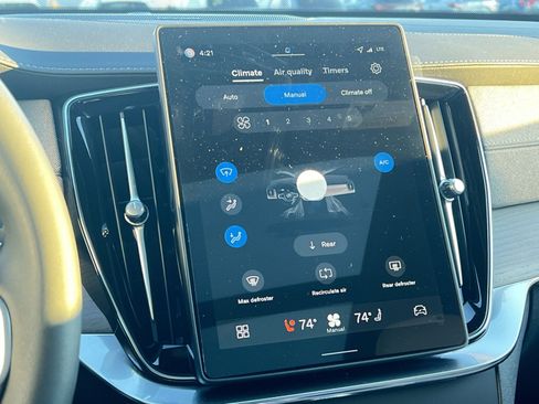 New 2026 Volvo XC90 B6 Plus w/ Protection Package Premier image 21