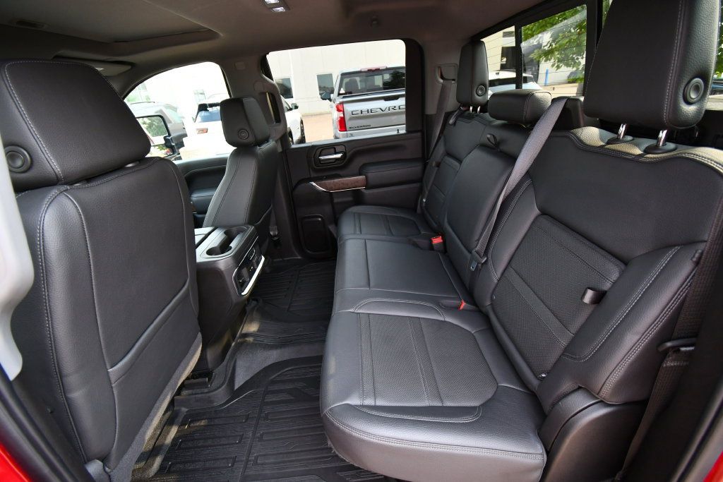 Used 2021 GMC Sierra 3500 Denali AWD/4WD image 17