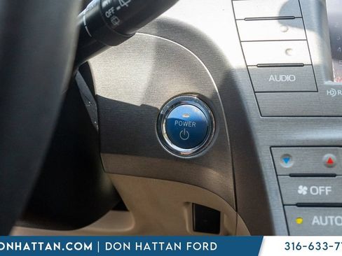 Used 2013 Toyota Prius Three FWD image 11