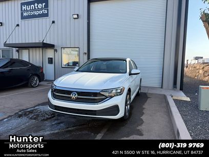 Used 2023 Volkswagen Jetta SE w/ Panoramic Sunroof Package
