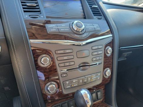 Used 2020 Nissan Armada SL image 23