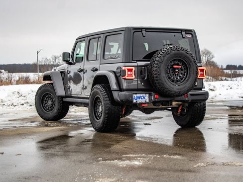 Used 2018 Jeep Wrangler Unlimited Rubicon image 16