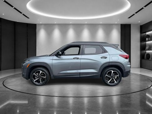 Certified 2021 Chevrolet TrailBlazer RS w/ Sun and Liftgate Package AWD/4WD image 3