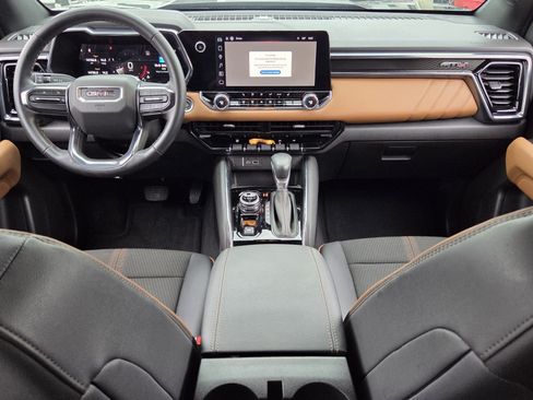 Used 2024 GMC Canyon AT4 AWD/4WD image 17
