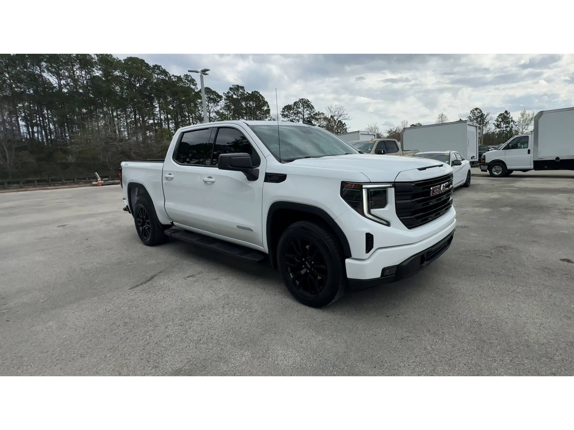 Certified 2024 GMC Sierra 1500 Elevation AWD/4WD image 2