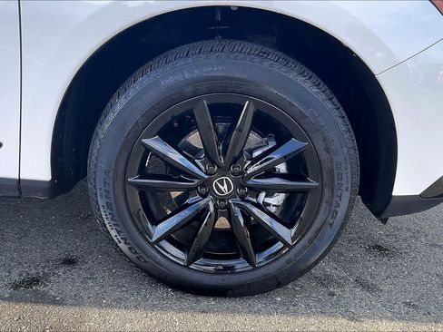 Used 2025 Acura RDX SH-AWD image 11