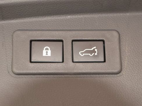 Used 2023 Subaru Outback Premium AWD/4WD image 15