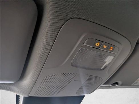 Used 2020 Mercedes-Benz Metris Passenger image 20