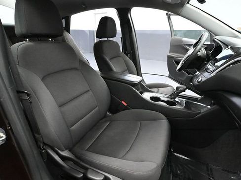 Used 2021 Chevrolet Malibu LT image 43