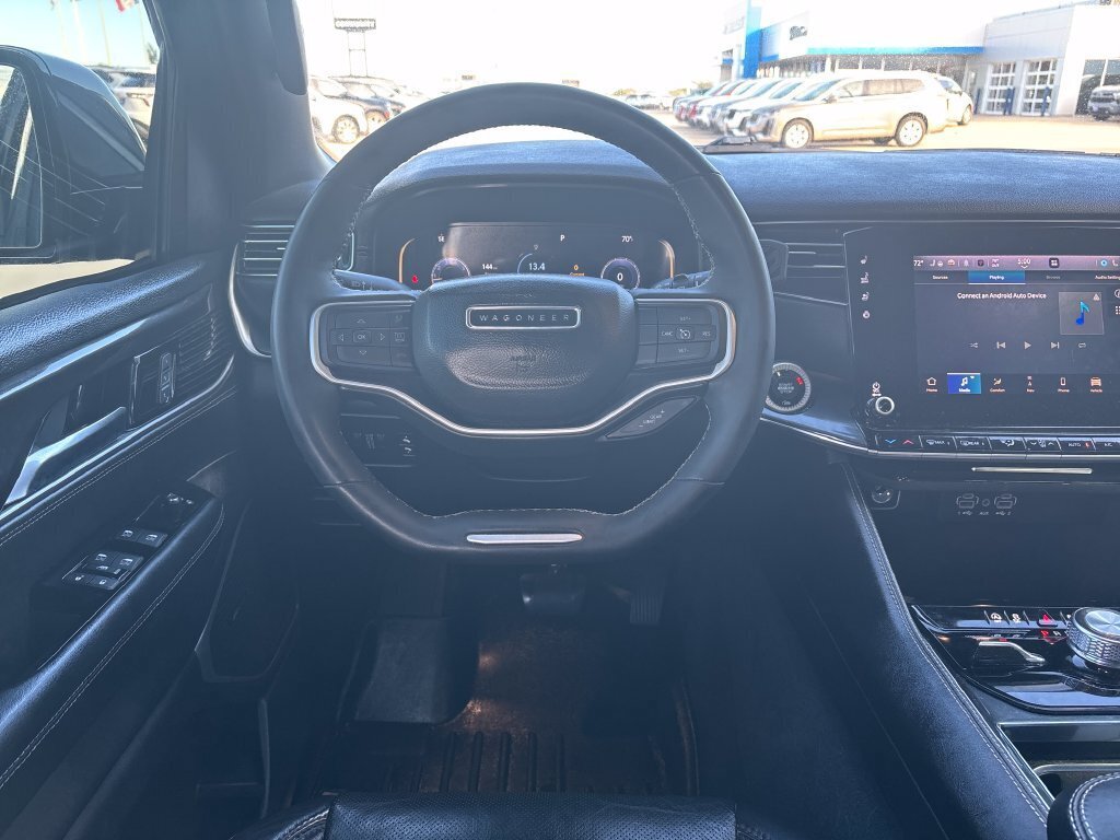 Used 2022 Jeep Wagoneer Series I w/ Premium Group I AWD/4WD image 13