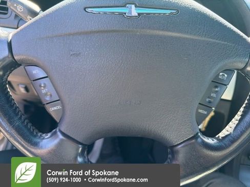Used 2005 Ford Thunderbird image 14