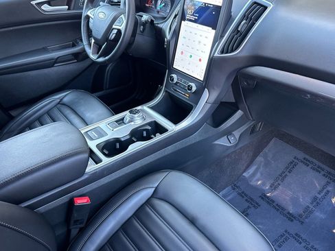 Certified 2024 Ford Edge SEL w/ Convenience Package AWD/4WD image 17