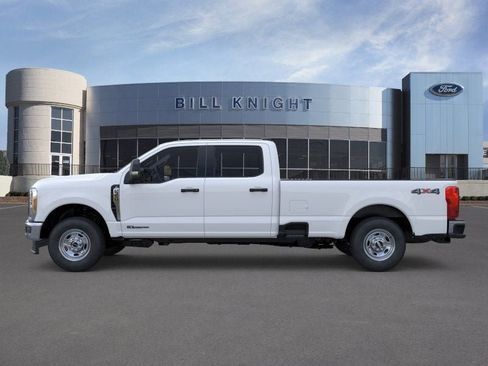 New 2026 Ford F350 XL w/ XL Chrome Package AWD/4WD image 4