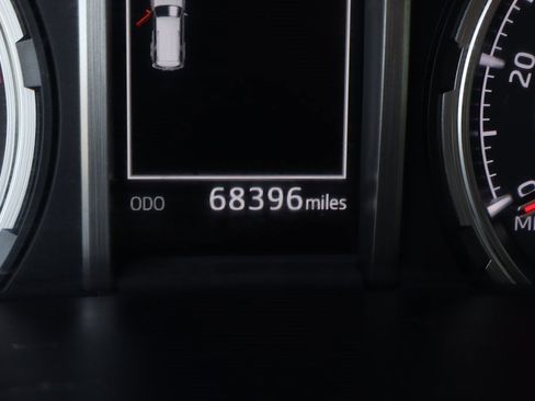 Used 2022 Toyota 4Runner TRD Off-Road Premium image 25