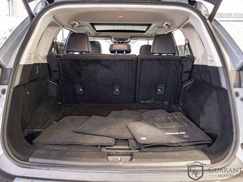 Used 2022 Nissan Rogue SL w/ SL Premium Package image 17