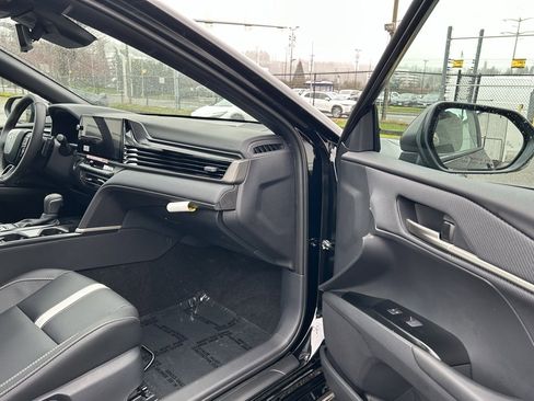 New 2026 Toyota Camry Hybrid image 15