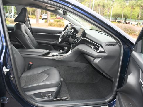 Used 2022 Toyota Camry XSE FWD image 20