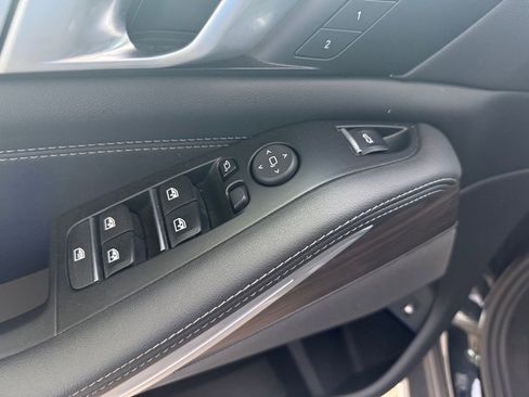 Used 2024 BMW X5 xDrive50e w/ Premium Package image 8