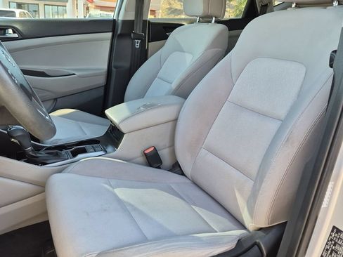 Used 2017 Hyundai Tucson SE FWD image 12