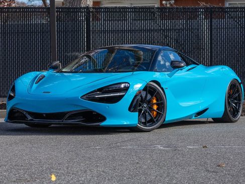 Used 2022 McLaren 720S Spider image 12