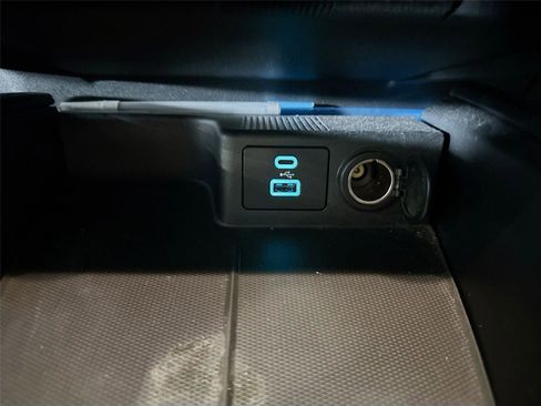 Used 2022 Ford Escape SEL FWD image 16