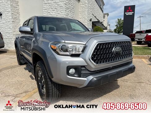 Used 2019 Toyota Tacoma TRD Off-Road w/ Technology Package image 1