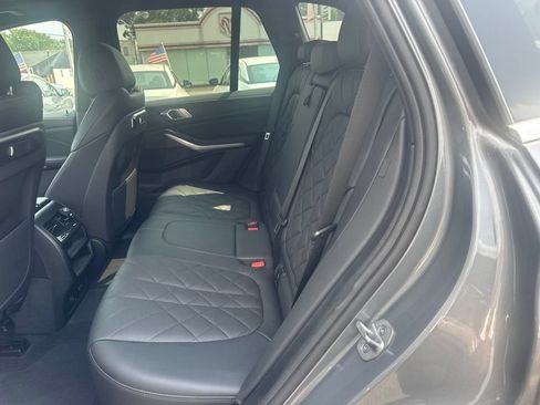 Used 2024 BMW X5 xDrive40i w/ Parking Assistance Package AWD/4WD image 7