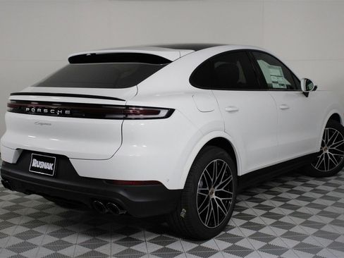 New 2026 Porsche Cayenne Coupe image 7