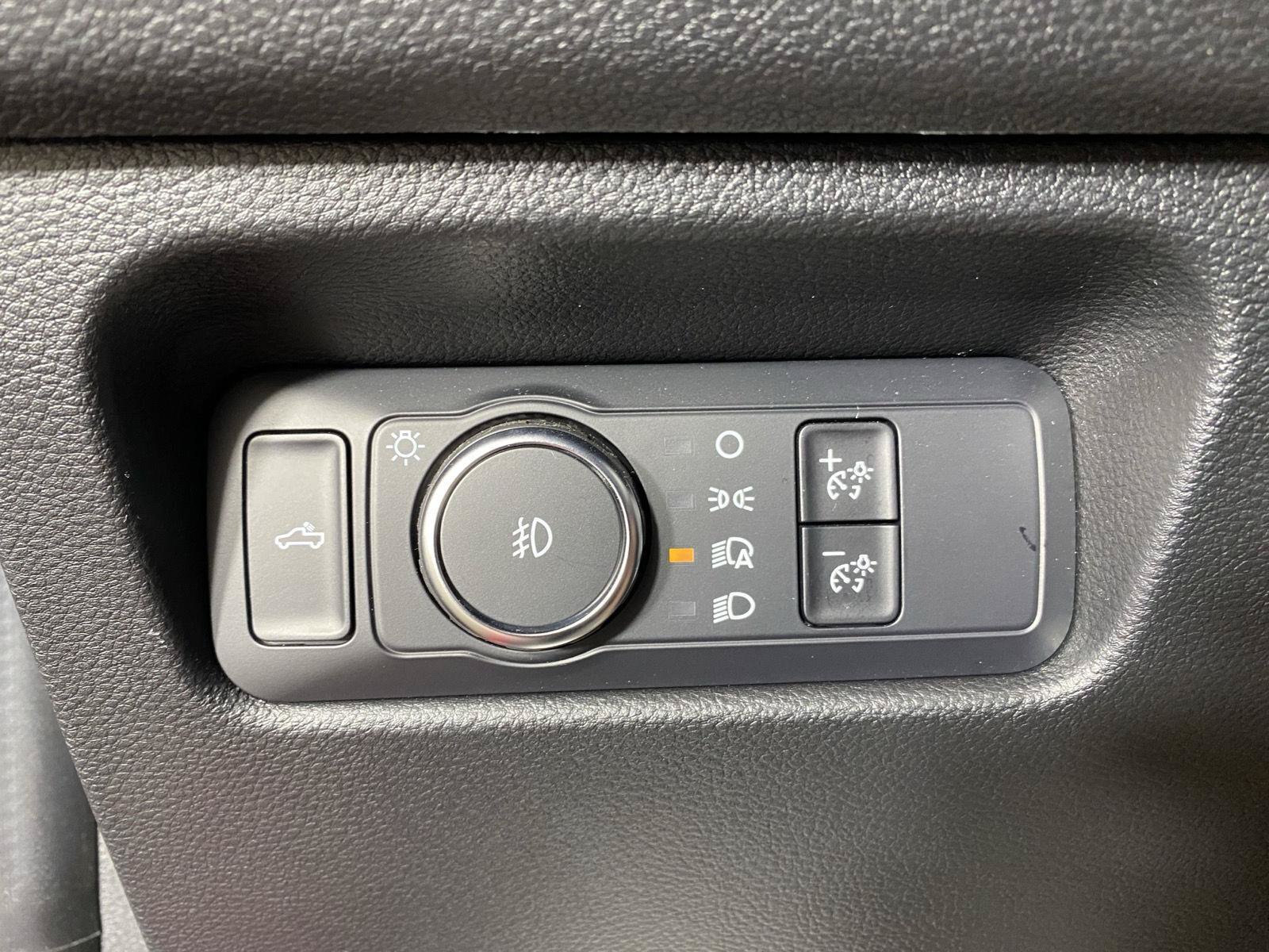 Used 2025 Ford Ranger XLT w/ Equipment Group 301A High AWD/4WD image 18